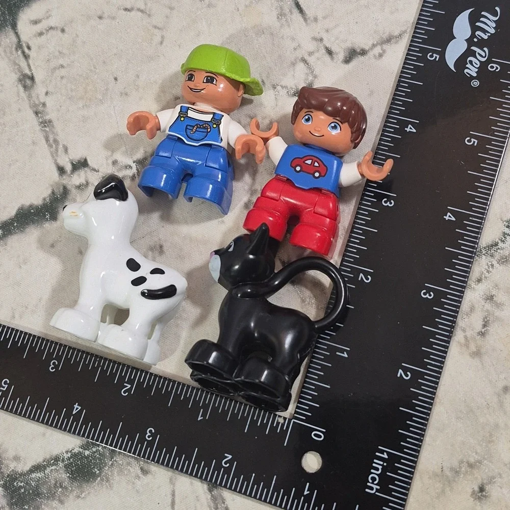 Lego Duplo Figures Lot Of 4 Kids Little Boys Dalmatian Dog Kitty Cat
